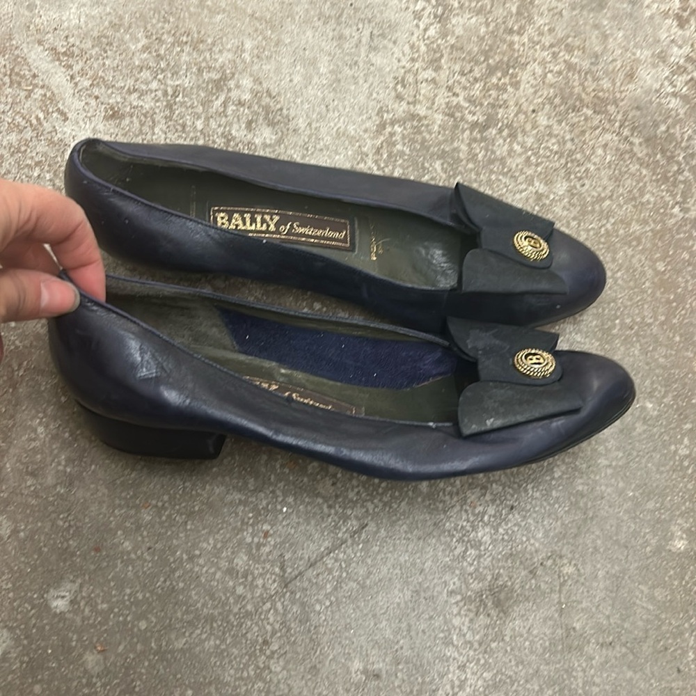 Vintage navy blue bally shoes